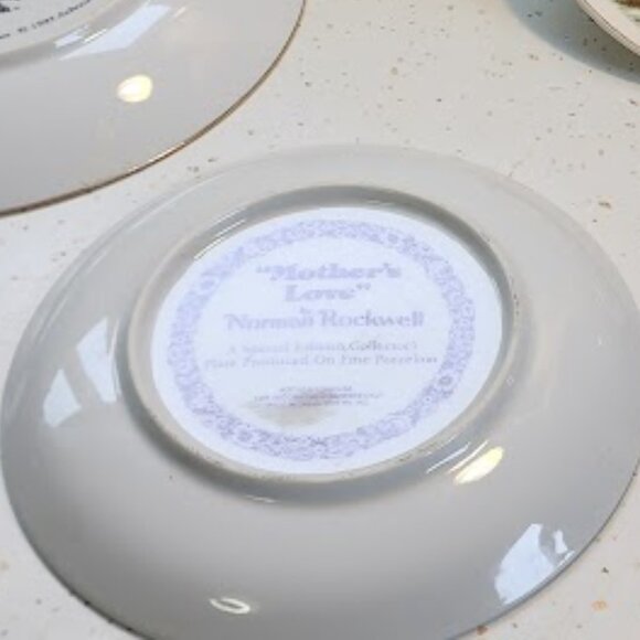 "Mother's Love" by Norman Rockwell 1976 Collector Plate - Picture 2 of 3